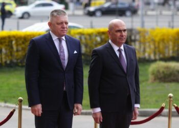 bolojan:-„am-copilarit-in-comunitatea-slovaca”/fico:-„agenda-ue