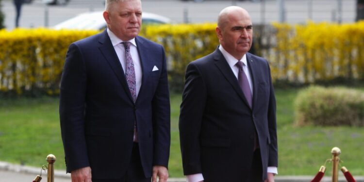 bolojan:-„am-copilarit-in-comunitatea-slovaca”/fico:-„agenda-ue