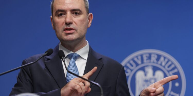 reducerea-pretului-la-carburanti-se-va-face-prin-accizare-dinamica,-anunta-ministrul-de-finante-masurile-vor-fi-tintite-si-temporare-–-hotnews.ro