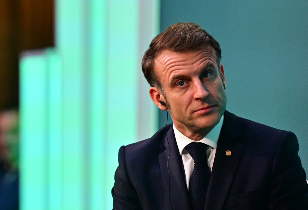 avertisment-al-lui-macron-privind-situatia-din-irak-ambasada-sua-la-bagdad-a-fost-atacata-cu-drone-–-hotnews.ro