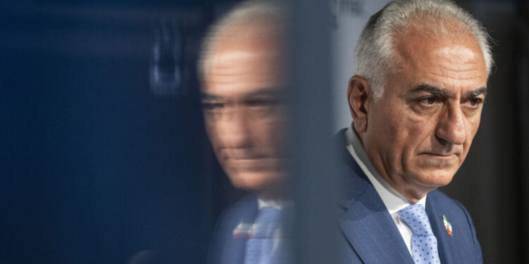 avertismentul-printului-mostenitor-al-iranului:-nu-incheiati-niciun-acord-cu-actualii-lideri-ai-tarii.-sunt-agenti-ai-haosului