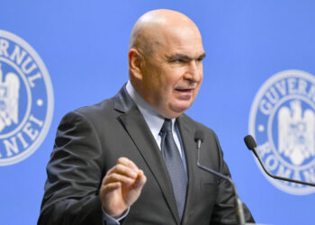 guvernul-pregateste-reducerea-accizei-doar-pentru-motorina.-ilie-bolojan-explica-de-ce-benzina-nu-va-fi-plafonata