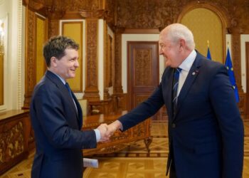 nicusor-dan,-dupa-intalnirea-cu-premierul-alexandru-munteanu:-republica-moldova-poate-conta-permanent-pe-sprijinul-romaniei