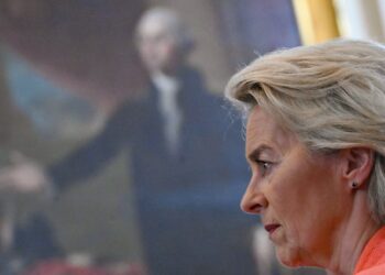 ii-pupa-inelul-iar-si-iar-ue,-aspru-criticata-pentru-ca-cedeaza-presiunilor-sua-intr-un-domeniu-cheie-–-hotnews.ro