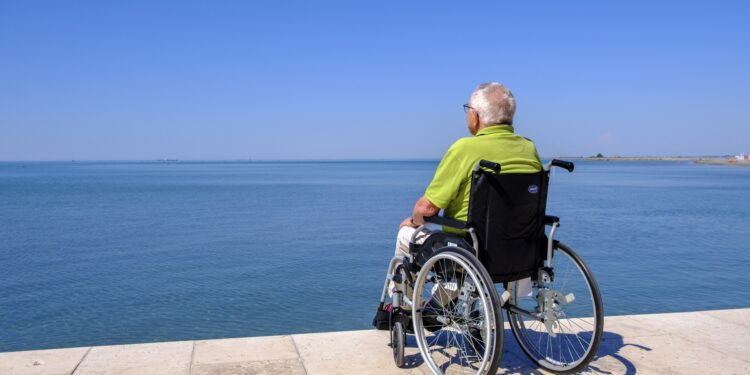 prima-generatie-de-straini-din-italia-imbatraneste-si-obtine-cu-greu-ingrijiri-medicale-–-hotnews.ro