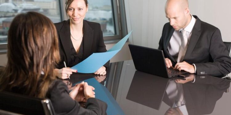 cum-ti-ar-putea-scumpi-iranul-rata-la-credit-deciziile-bce-nu-se-mai-iau-in-frankfurt-se-iau-in-stramtoarea-ormuz-–-hotnews.ro