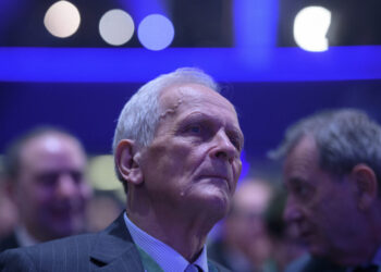 stolojan,-despre-criza-carburantilor:-puzderie-de-masini-cu-o-capacitate-cilindrica-de-peste-3.000-cmc