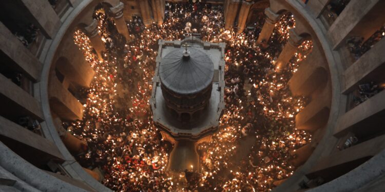 cum-va-ajunge-lumina-sfanta-in-romania-alerta-este-ridicata-la-maximum-–-hotnews.ro