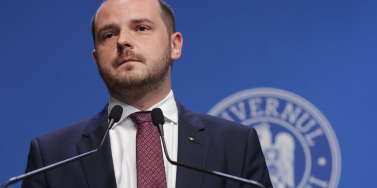 ministrul-sanatatii,-despre-procesul-cu-pfizer:-banii-oricum-ii-vom-da-avem-doua-variante-/-am-distrus-undeva-la-3,5-milioane-de-doze-–-hotnews.ro