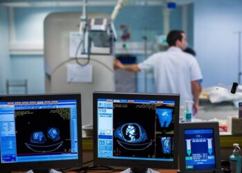 dupa-ce-pacientii-s-au-plans-ca-nu-mai-au-acces-de-luni-de-zile-la-analize-decontate,-furnizorii-de-servicii-medicale-confirma-o-scadere-semnificativa-a-volumului-de-investigatii-–-hotnews.ro