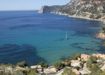 una-dintre-cele-mai-atractive-insule-din-europa-limiteaza-numarul-masinilor-de-inchiriat-incepand-cu-1-iunie