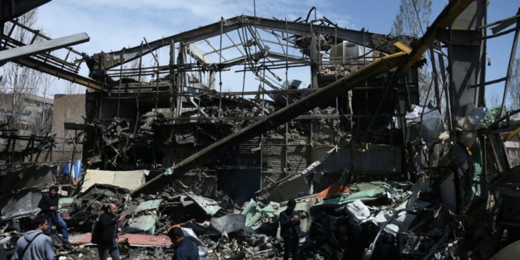 razboiul-din-orientul-mijlociu,-ziua-39.-irgc-declara-ca-amenintarile-delirante-ale-lui-trump-sunt-nefondate-/-mojtaba-khamenei:-eliminarea-liderilor-de-rang-inalt-nu-va-descuraja-luptatorii-iranieni