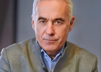 calin-georgescu,-reactie-la-retragerea-licentei-realitatea-plus:-nedreptate-periculoasa-pentru-valorile-democratiei