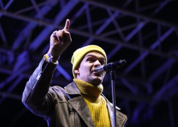 tudor-chirila,-dezlantuit-la-adresa-lui-nicusor-dan,-pe-care-il-acuza-de-tradare-si-ca-s-a-molipsit-de-pesedism:-poate-ca-sunteti-fericit-cu-sindromul-stockholm-–-hotnews.ro