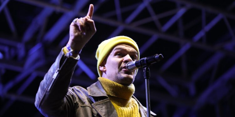 tudor-chirila,-dezlantuit-la-adresa-lui-nicusor-dan,-pe-care-il-acuza-de-tradare-si-ca-s-a-molipsit-de-pesedism:-poate-ca-sunteti-fericit-cu-sindromul-stockholm-–-hotnews.ro