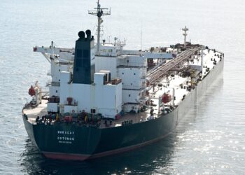 riscul-de-escaladare-militara-este-prea-mare-zona-prin-care-petrolierele-rusesti-circula-fara-teama-ca-vor-fi-sechestrate-–-hotnews.ro