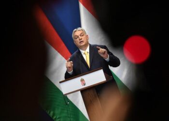 interviu-despre-punctele-tari-ale-lui-viktor-orban:-un-politician-foarte-muncitor-si-intelectual,-si-fizic-plus-foarte-bun-la-adaptare-–-hotnews.ro