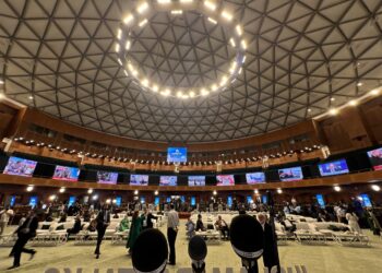 live-ultimele-informatii-despre-negocierile-de-la-islamabad:-care-sunt-liniile-rosii-ale-teheranului-/-blocaj-inaintea-inceperii-discutiilor-directe-–-hotnews.ro