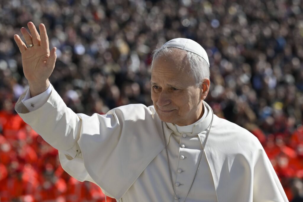 ajunge-cu-razboiul!-critica-virulenta-a-papei-leon-impotriva-conflictelor-si-a-politicienilor-care-le-intretin-–-hotnews.ro