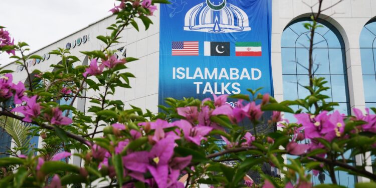 iranienii-au-mai-multe-atuuri-decat-americanii-ce-spune-un-fost-negociator-sua-pentru-orientul-mijlociu-–-hotnews.ro