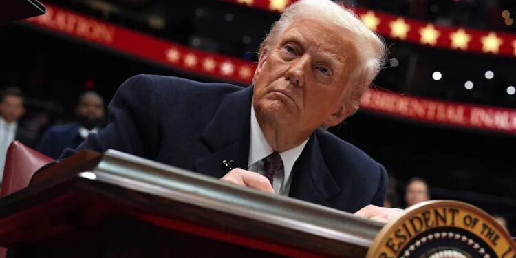 donald-trump-anunta-blocada-stramtorii-ormuz-si-ameninta-cu-interdictia-navelor-care-platesc-taxe-catre-iran-dupa-esecul-negocierilor-cu-iran