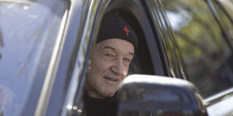 gigi-becali,-lasat-din-nou-fara-permis-pentru-viteza:-nu-era-nimeni-pe-strada-cu-cat-conducea-pe-soseaua-pipera-in-noaptea-de-inviere-–-hotnews.ro