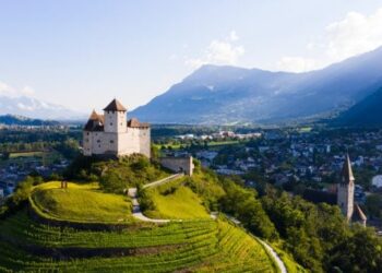 tara-mica-din-europa-pe-care-n-o-viziteaza-nimeni-din-cauza-ca-e-prea-plictisitoare