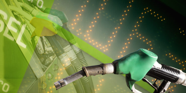 ce-s-a-intamplat-cu-pretul-petrolului-imediat-dupa-anuntul-blocadei-porturilor-iraniene-–-hotnews.ro