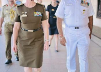 premiera.-una-dintre-cele-mai-puternice-armate-din-lume-va-fi-condusa-de-o-femeie