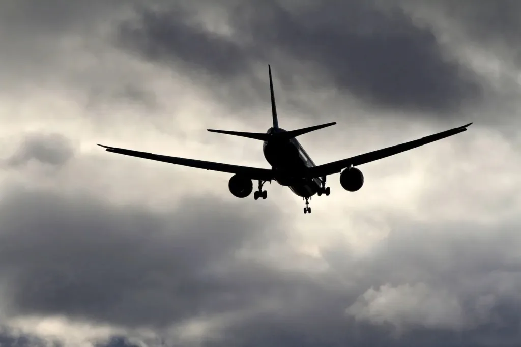 sute-de-zboruri-lufthansa-anulate-din-cauza-grevei-pilotilor-insotitorii-de-bord-anunta-un-nou-protest-similar-–-hotnews.ro