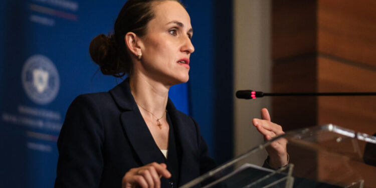 oana-toiu-a-discutat-cu-viitoarea-ministra-de-externe-a-ungariei:-i-am-transmis-admiratia-mea-pentru-mobilizarea-exemplara-a-poporului-ungar