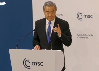 diplomatul-de-top-al-chinei-indica-sarcina-urgenta-pe-fondul-armistitiului-extrem-de-fragil-dintre-sua-si-iran-–-hotnews.ro