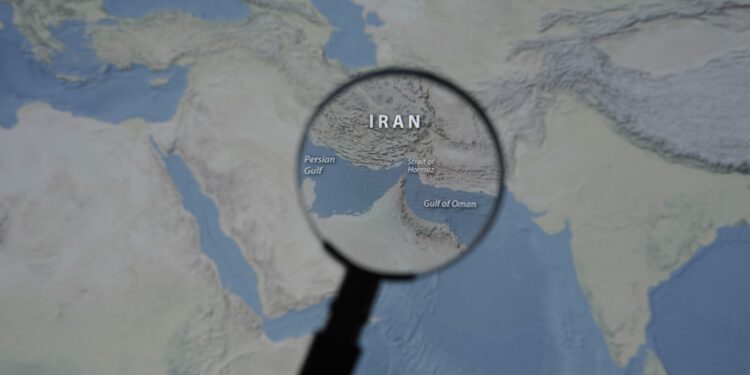 primele-brese-in-blocada-americana-din-ormuz-nave-sanctionate-au-ignorat-interdictiile-sua-–-hotnews.ro