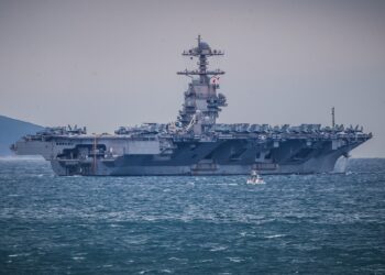 armata-sua,-dupa-prima-zi-de-blocada-in-ormuz:-sase-nave,-obligate-sa-se-intoarca-datele-de-monitorizare-sunt-putin-mai-nuantate-–-hotnews.ro