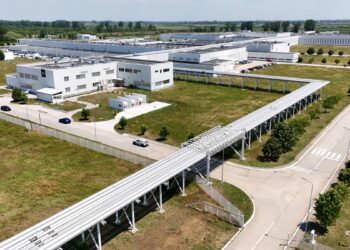 concedieri-masive-anuntate-de-renault-vor-fi-afectati-si-angajati-din-romania-–-hotnews.ro