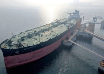 avertismentul-sua-catre-cumparatorii-de-petrol-iranian-china,-vizata-in-mod-direct-–-hotnews.ro