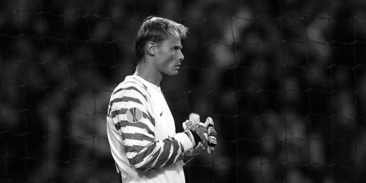 alex-manninger,-fostul-international-care-a-jucat-pentru-arsenal-si-juventus,-a-murit-la-48-de-ani-intr-un-accident-–-hotnews.ro