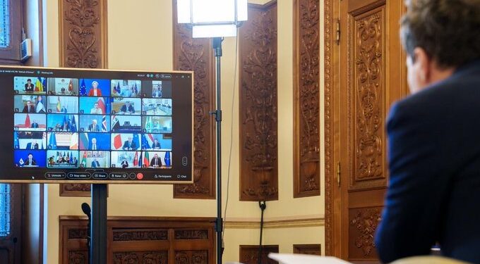 nicusor-dan,-dupa-videoconferinta-privind-libertatea-navigatiei-maritime-in-stramtoarea-ormuz:-accentul-a-fost-pus-pe-asigurarea-redeschiderii-si-securizarii-pe-termen-lung-a-rutelor-maritime