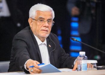 oficialii-iranieni-invoca-semne-ale-victoriei-decisive,-intr-o-reactie-sfidatoare-la-declaratiile-lui-trump-–-hotnews.ro