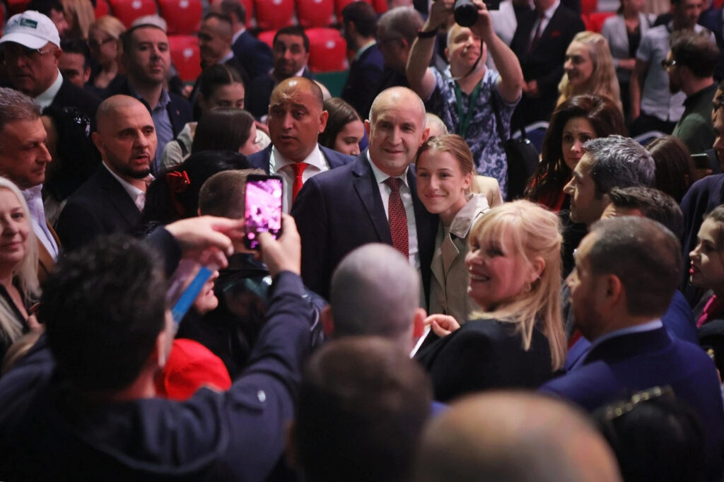 a-opta-runda-de-alegeri-in-doar-cinci-ani-in-bulgaria-de-data-aceasta,-scrutinul-poate-fi-diferit-–-hotnews.ro