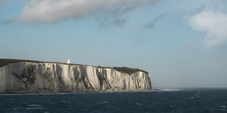 paradoxul-straniu-care-face-imposibila-masurarea-coastei-angliei-si-a-altor-tari-–-hotnews.ro