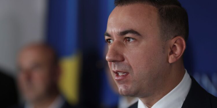 video-ministrul-energiei,-despre-evolutia-pretului-la-carburanti-si-alte-efecte-ale-razboiului-nu-mai-putem-sa-stam-inchistati-in-tabele-excel-–-hotnews.ro