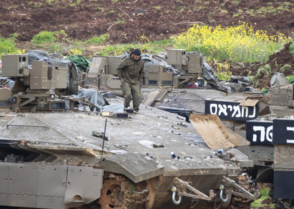 dupa-ce-trump-i-a-interzis-sa-mai-bombardeze-libanul,-israelul-promite-forta-deplina-impotriva-amenintarilor-din-tara-vecina-–-hotnews.ro