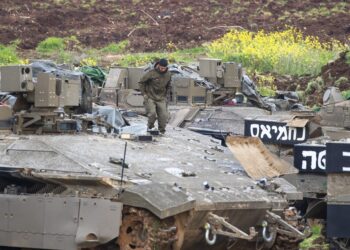 dupa-ce-trump-i-a-interzis-sa-mai-bombardeze-libanul,-israelul-promite-forta-deplina-impotriva-amenintarilor-din-tara-vecina-–-hotnews.ro