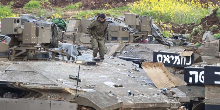 dupa-ce-trump-i-a-interzis-sa-mai-bombardeze-libanul,-israelul-promite-forta-deplina-impotriva-amenintarilor-din-tara-vecina-–-hotnews.ro