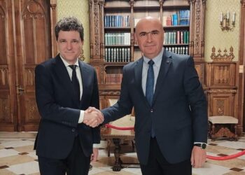 fmi-si-banca-mondiala-confirma-dezastrul-pentru-romania.-previziunile-de-crestere-economica,-taiate-la-jumatate