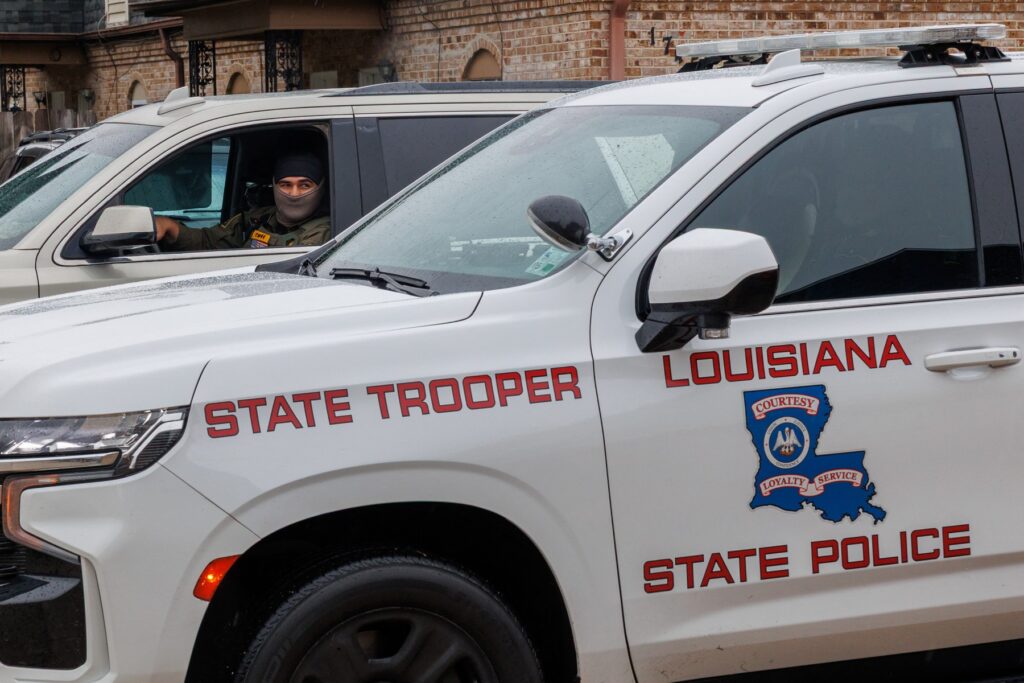 atac-in-louisiana:-opt-copii-au-fost-ucisi-de-un-barbat,-care-a-fost-impuscat-mortal-de-politisti-–-hotnews.ro