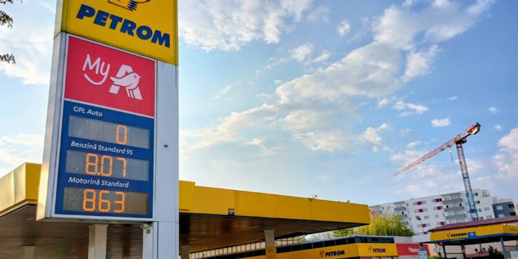 pretul-carburantilor-la-pompa-a-ajuns-la-cele-mai-mici-niveluri-de-la-declansarea-razboiului-din-iran-/-de-ce-nu-ar-trebui-sa-ne-bucuram-inca-–-hotnews.ro