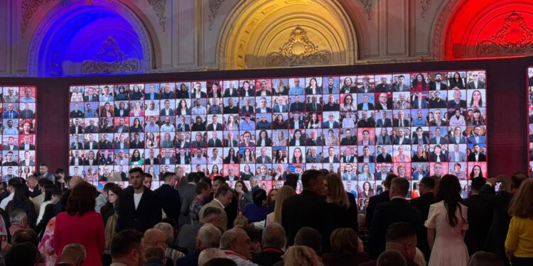 rezulatele-votului-din-psd-privind-guvernarea-bolojan:-97,7%-si-2,3%-vom-actiona,-a-anuntat-grindeanu-–-hotnews.ro