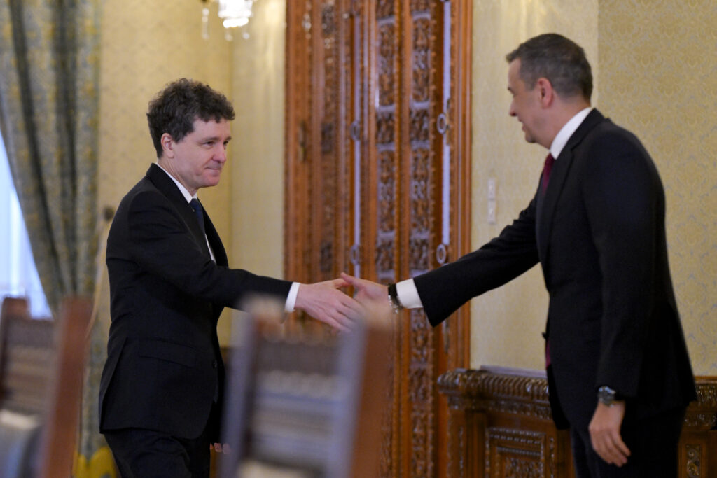 culisele-consultarilor-de-la-cotroceni:-fara-acord-intre-partide,-psd-ar-putea-merge-la-ccr,-nicusor-dan-pastreaza-varianta-de-rezerva